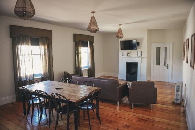 Single Room, Shared Bathroom