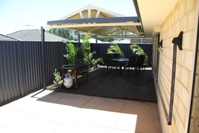 House, 4 Bedrooms, 2 Bathrooms