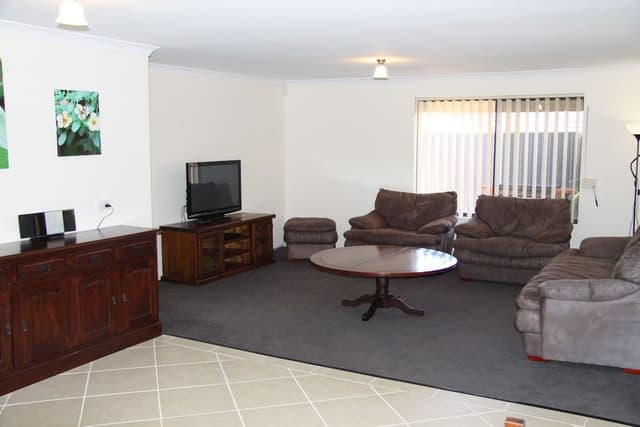 House, 4 Bedrooms, 2 Bathrooms