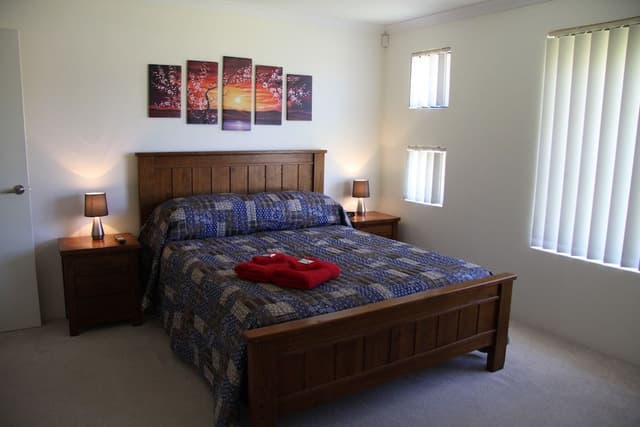 House, 4 Bedrooms, 2 Bathrooms