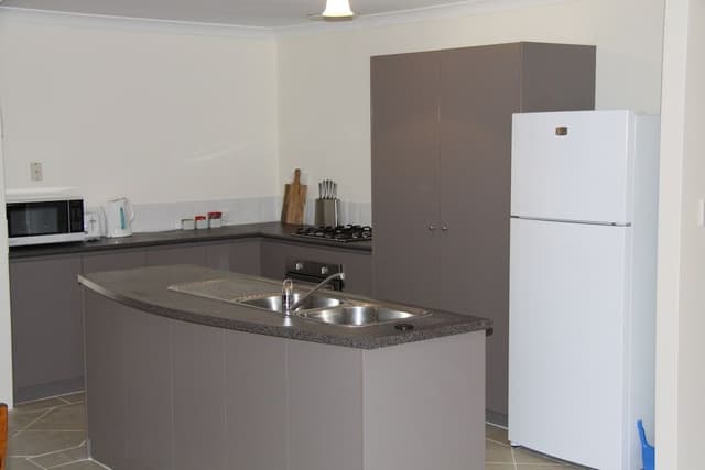 House, 4 Bedrooms, 2 Bathrooms