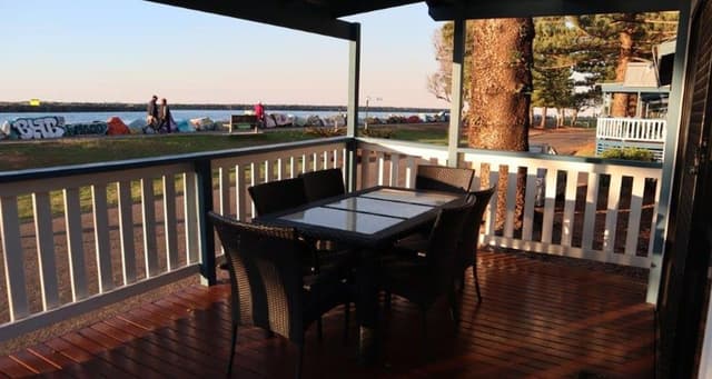 Riverside Cabin - 4 Berth