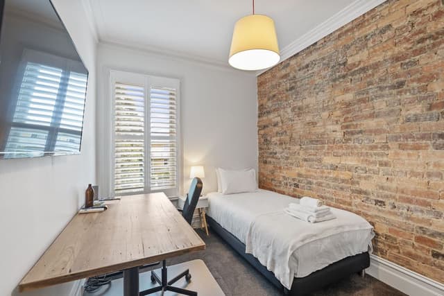 Executive Room, 1 Large Twin Bed, Shared Bathroom