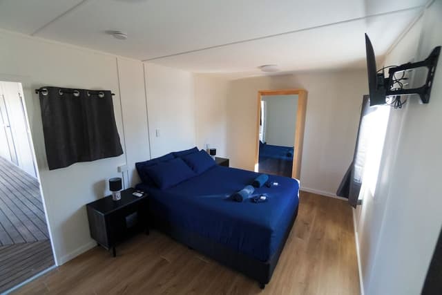 Economy Studio Room (Shared Bathroom)