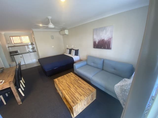 Family Room, 2 Bedrooms