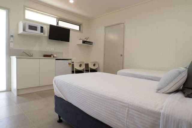 Family Suite, Multiple Beds, Private Bathroom