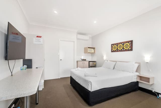 Deluxe Room, 1 Queen Bed