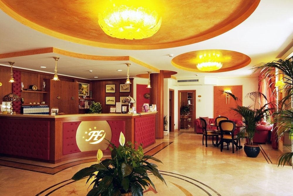 Fashion Hotel0