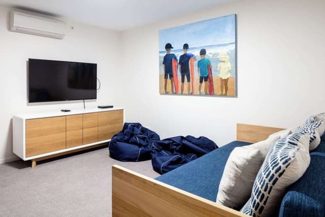 Penthouse, 3 Bedrooms (Top Floor)