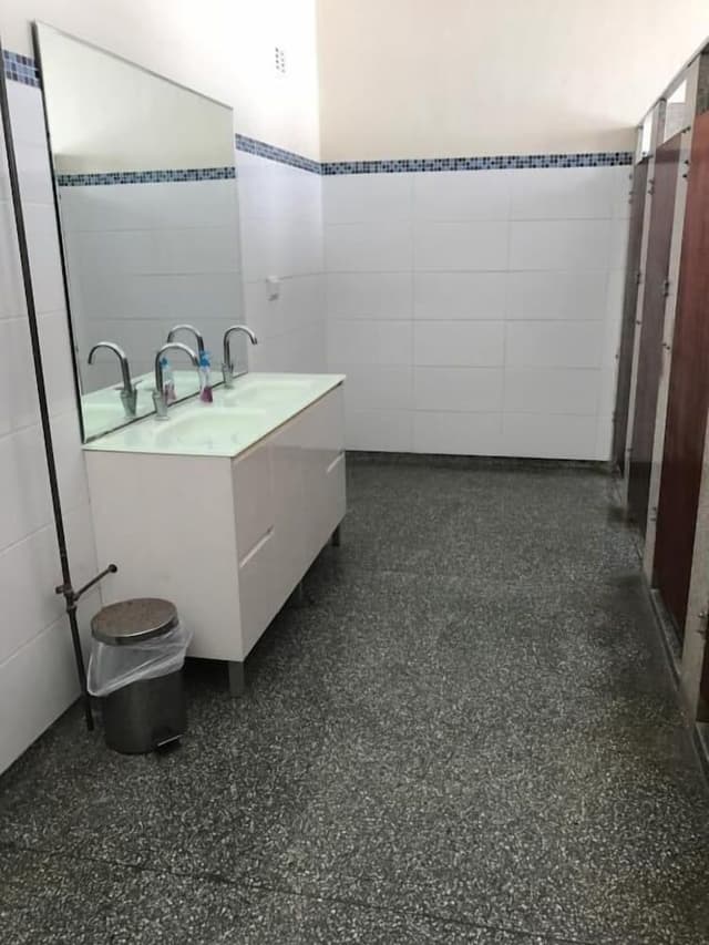 Standard Room, 1 Queen Bed, Shared Bathroom