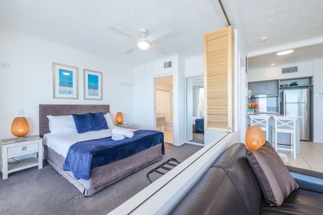 2 Bedroom Level 5 Spa Penthouse Apartment
