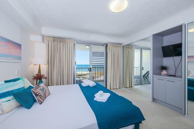 2 Bedroom Beachfront Spa Penthouse