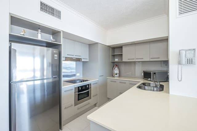 2 Bedroom Ocean View Apartment (Level 4)
