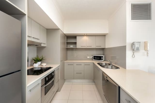 2 Bedroom Level 5 Spa Penthouse Apartment