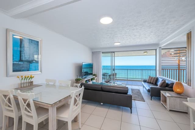 2 Bedroom Level 5 Spa Penthouse Apartment