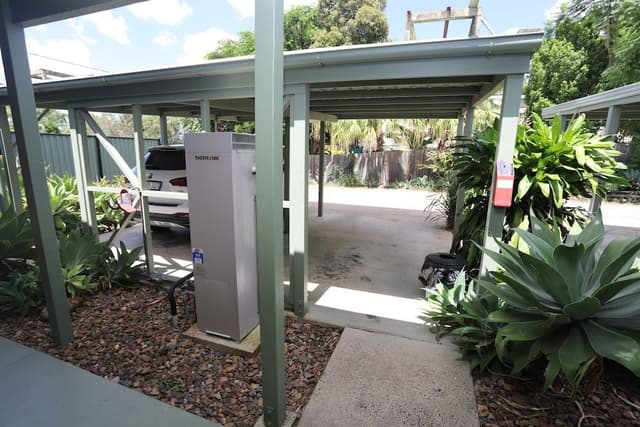 Twin Room - Pet Friendly