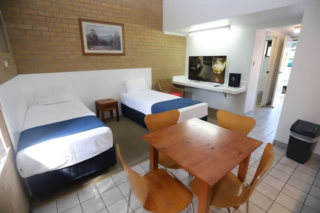 Family 2Bd Studio (No Pets)