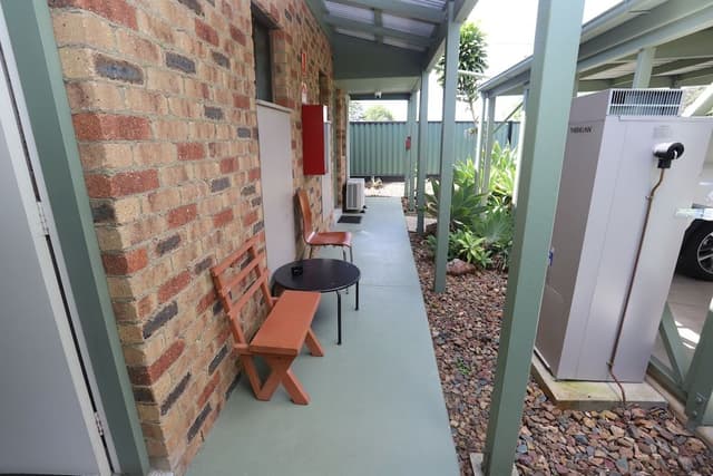 Twin Room - Pet Friendly