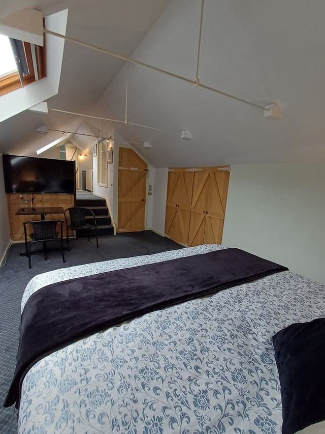 Deluxe Loft, 1 King Bed