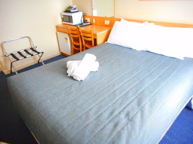 Standard Room, Non Smoking (Budget Queen Room)