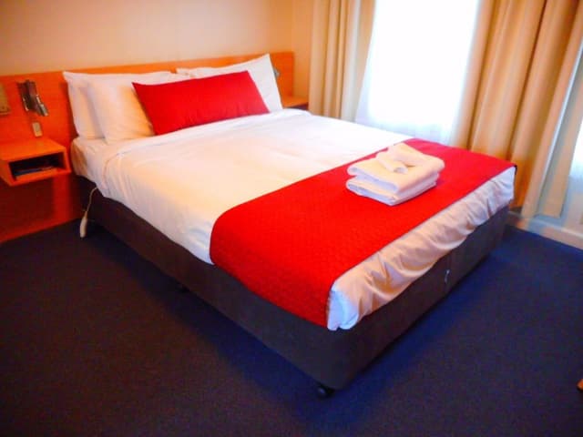 Standard Room, Non Smoking (Queen Room)