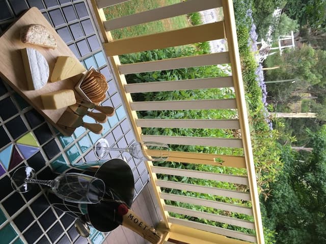 Deluxe Studio, Non Smoking, Kitchen (Savannahs Cottage)