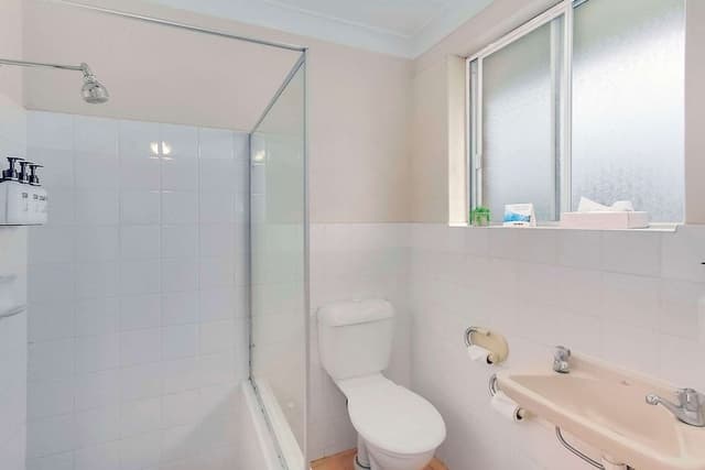 Room, 3 Twin Beds