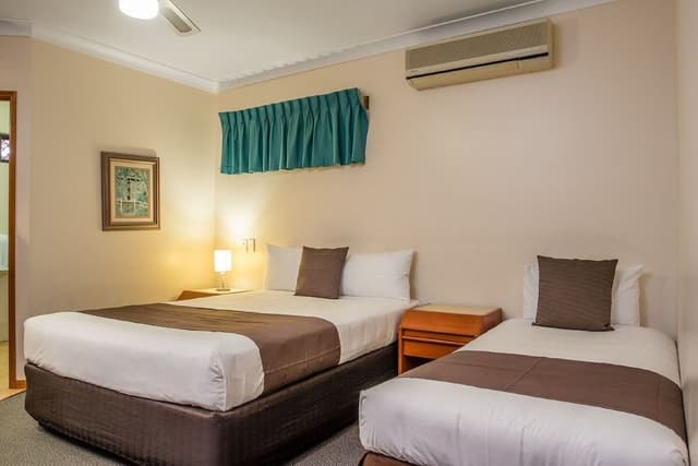 Deluxe Twin Room with Kitchen