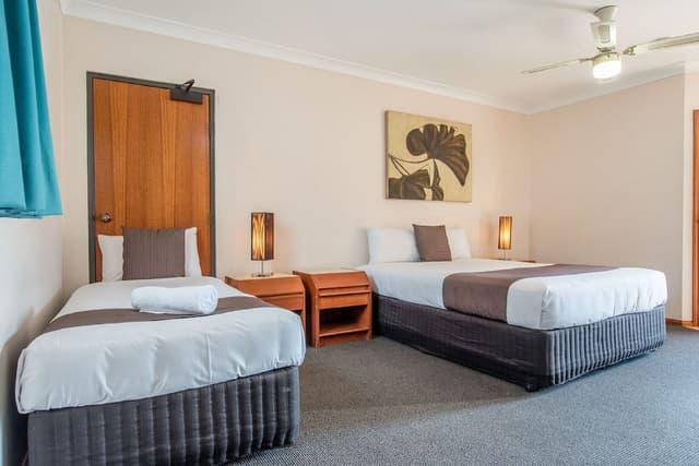 Deluxe Twin Room with Kitchen