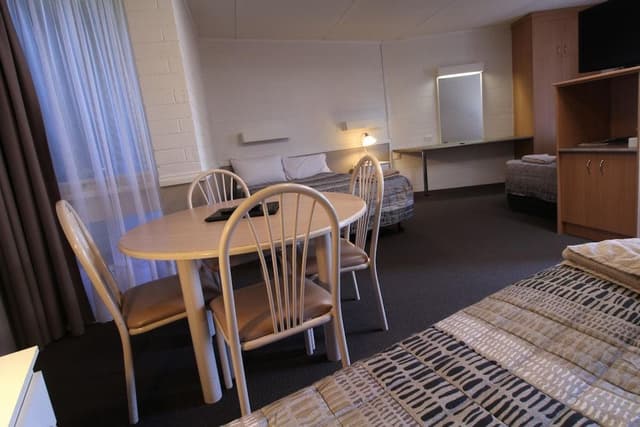 Family Room, Non Smoking, Refrigerator