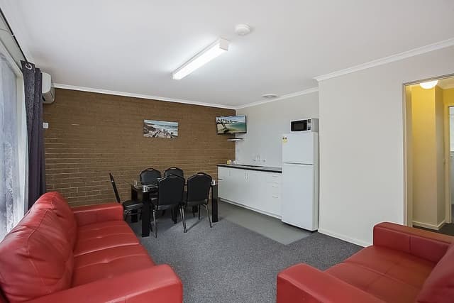 Family Apartment, 2 Bedrooms, Private Bathroom, Ground Floor (Twin Share Linen Surcharge Applies & p