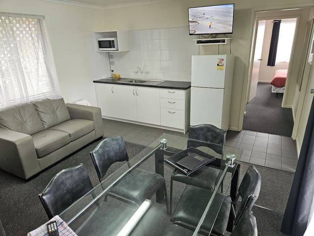 Family Apartment, 2 Bedrooms, Private Bathroom, Ground Floor (Twin Share Linen Surcharge Applies & p