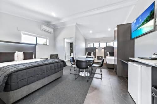 New Deluxe Family Room