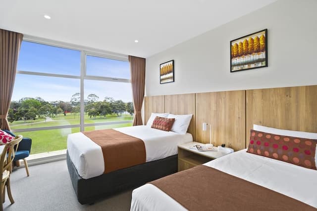 Queen plus Single Room