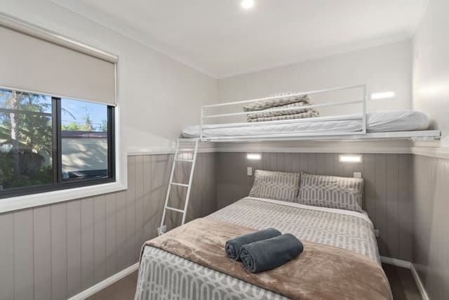 Superior 2 Bedroom Cabin - Not Pet Friendly