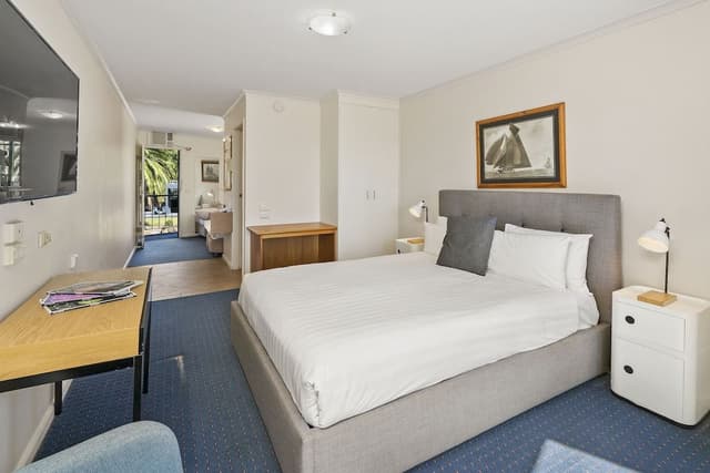 Bay View Room