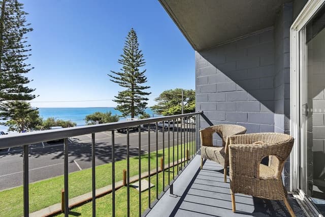 Bay View Room