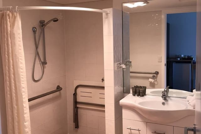 Bay View Suite