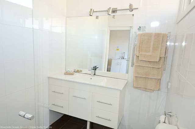 Motel Triple Room