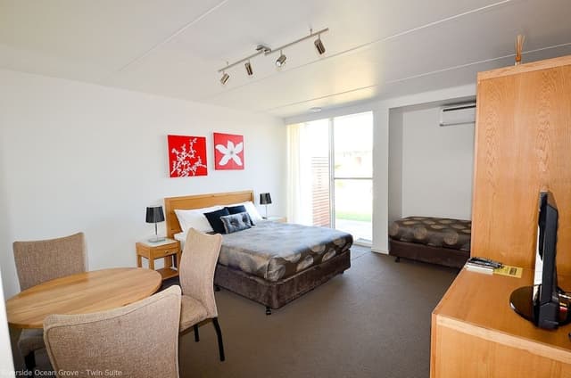 Motel Twin Room