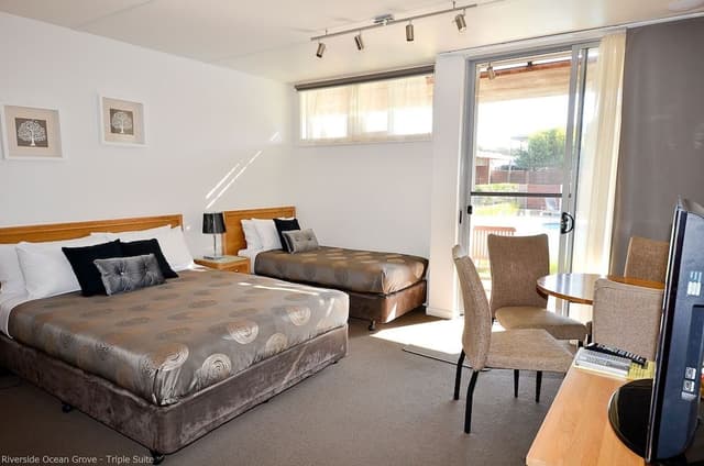 Motel Triple Room