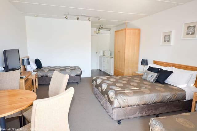 Motel Triple Room