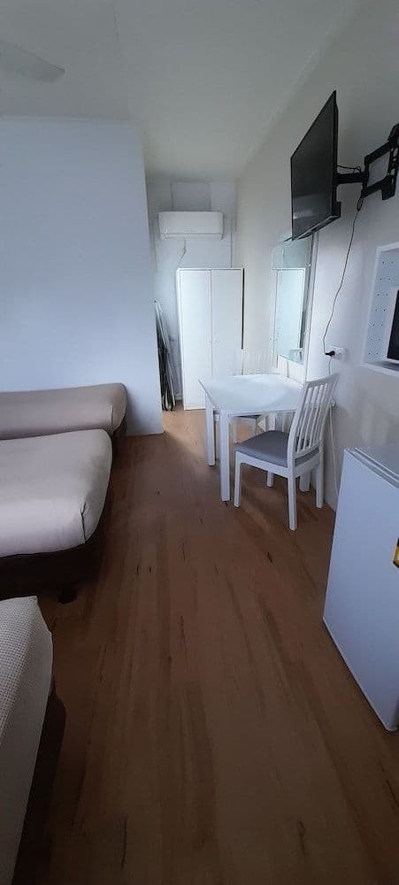 Triple Room, 3 Twin Beds