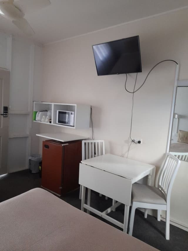 Economy Room, Multiple Beds