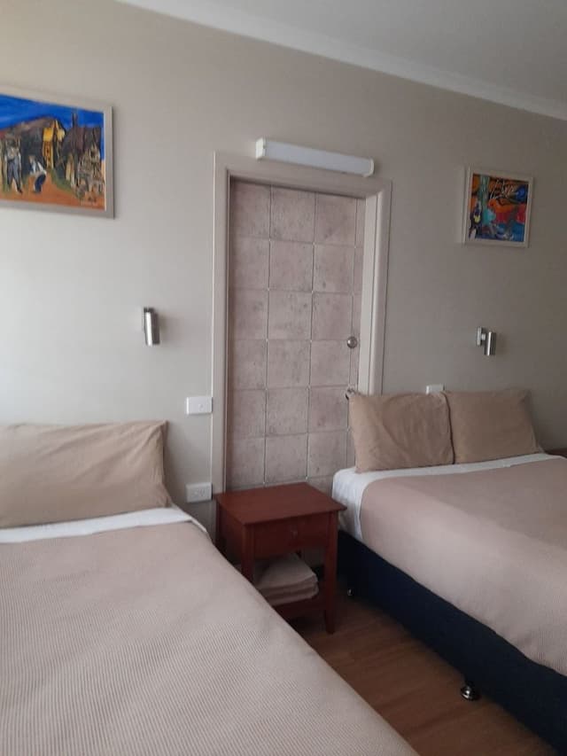 Economy Room, Multiple Beds