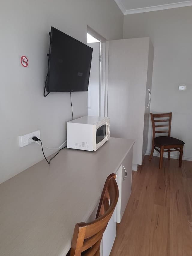 Economy Room, Multiple Beds