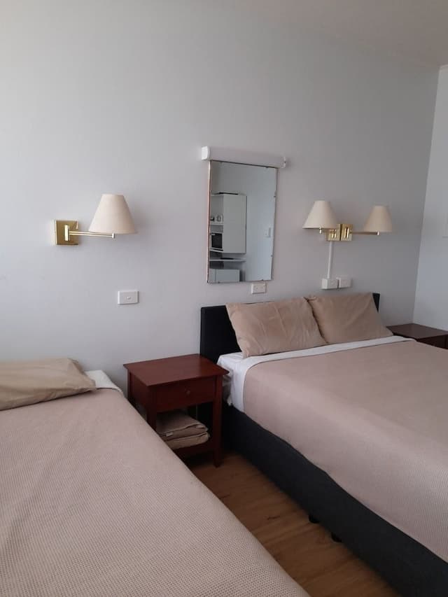 Economy Room, Multiple Beds