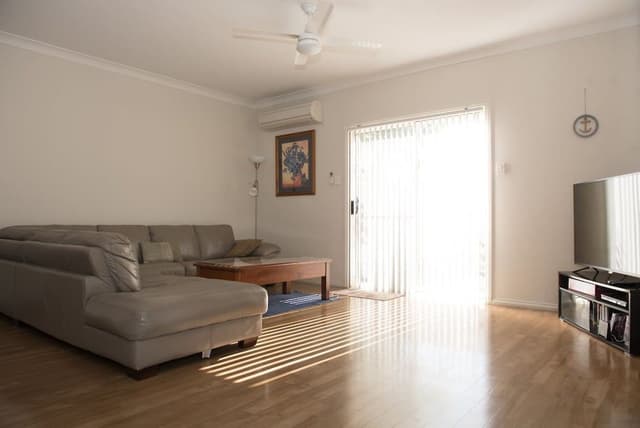 Four Bedroom Holiday House