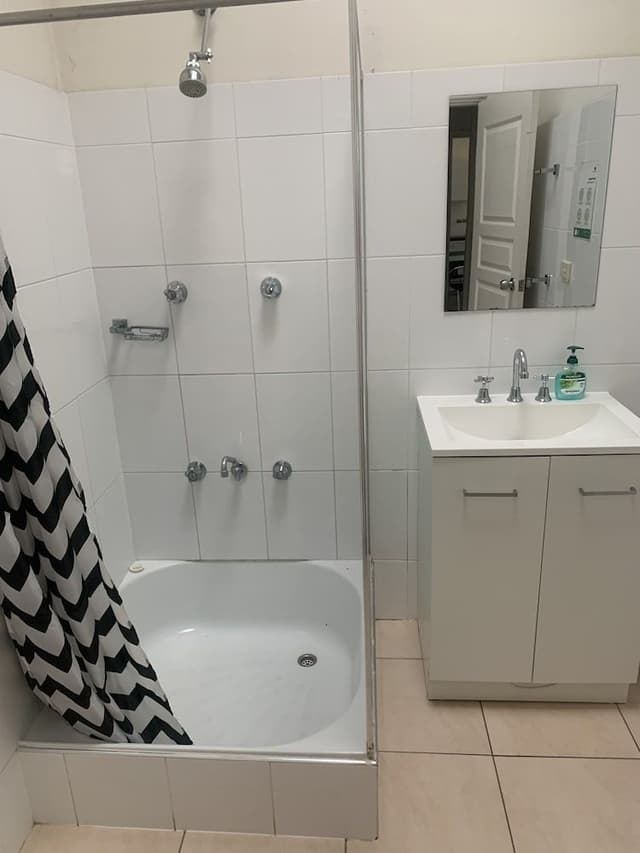 Economy House, 6 Bedrooms