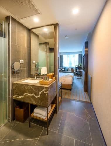 Superior King Room